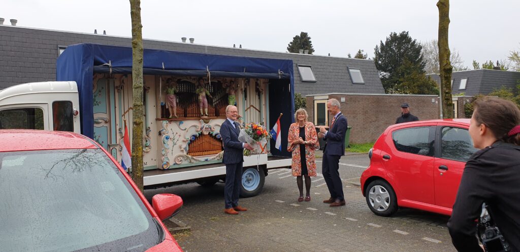 Felicitatie draaiorgel het gooi